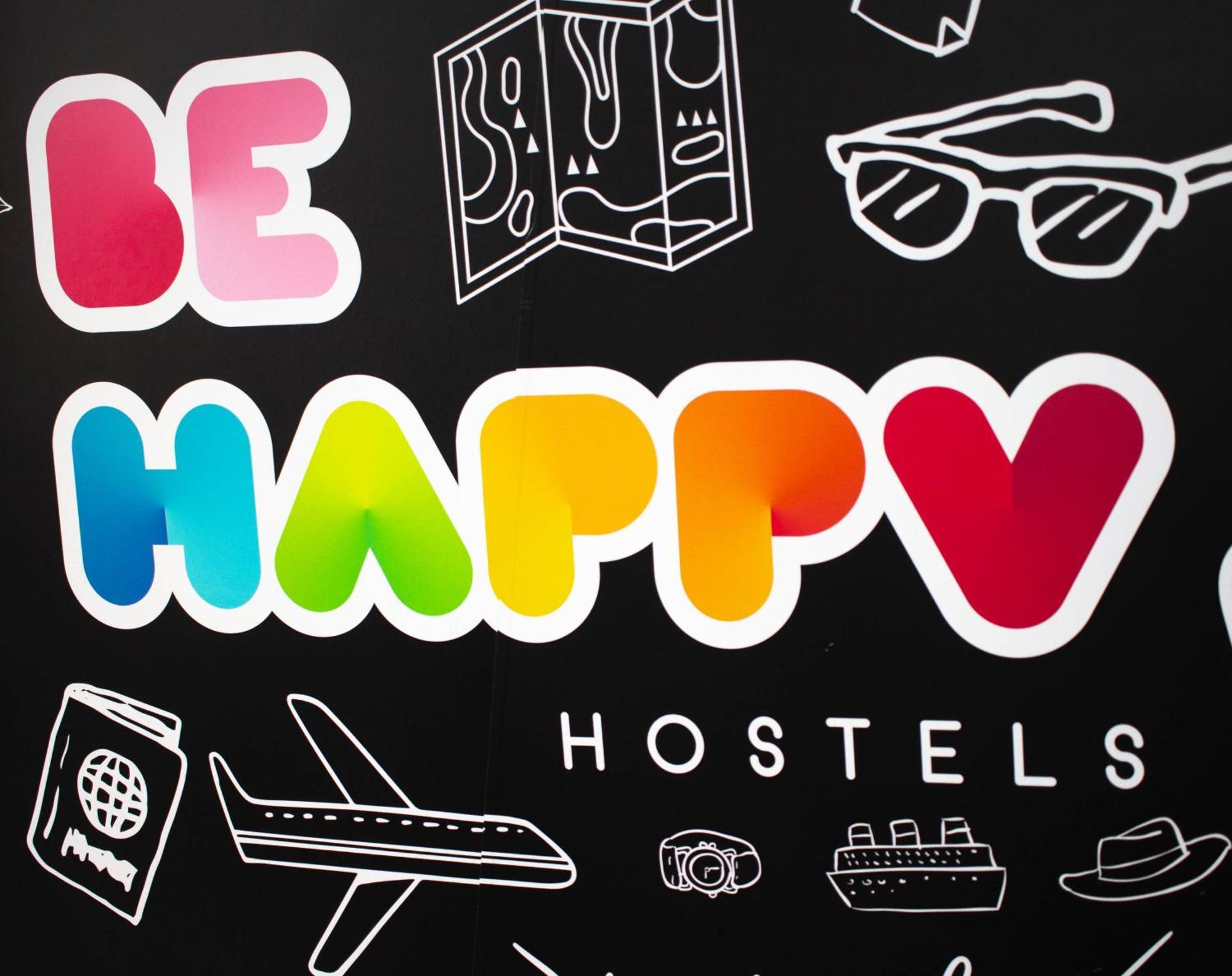 Be Happy Hostel Nerja Luaran gambar