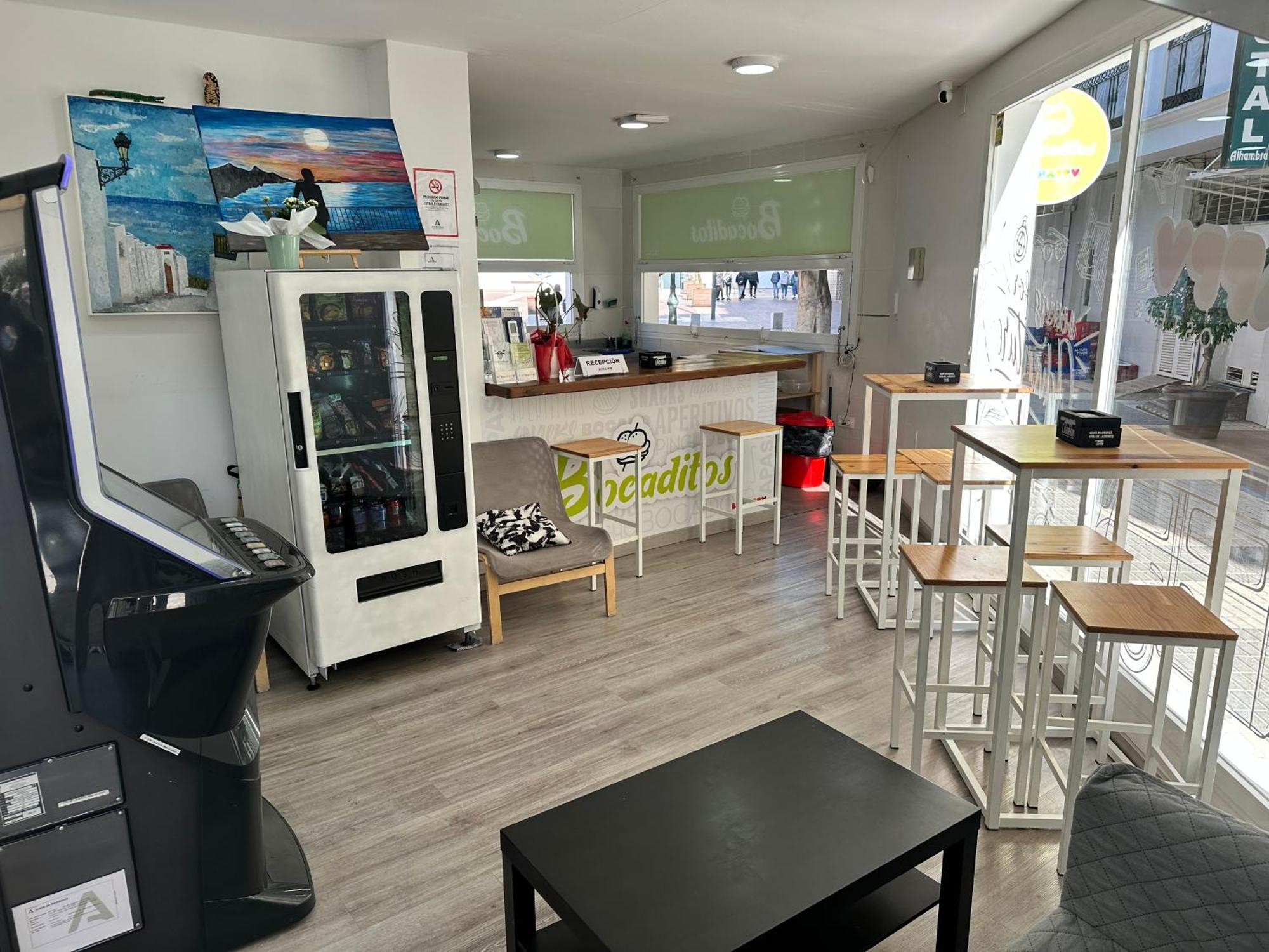 Be Happy Hostel Nerja Luaran gambar