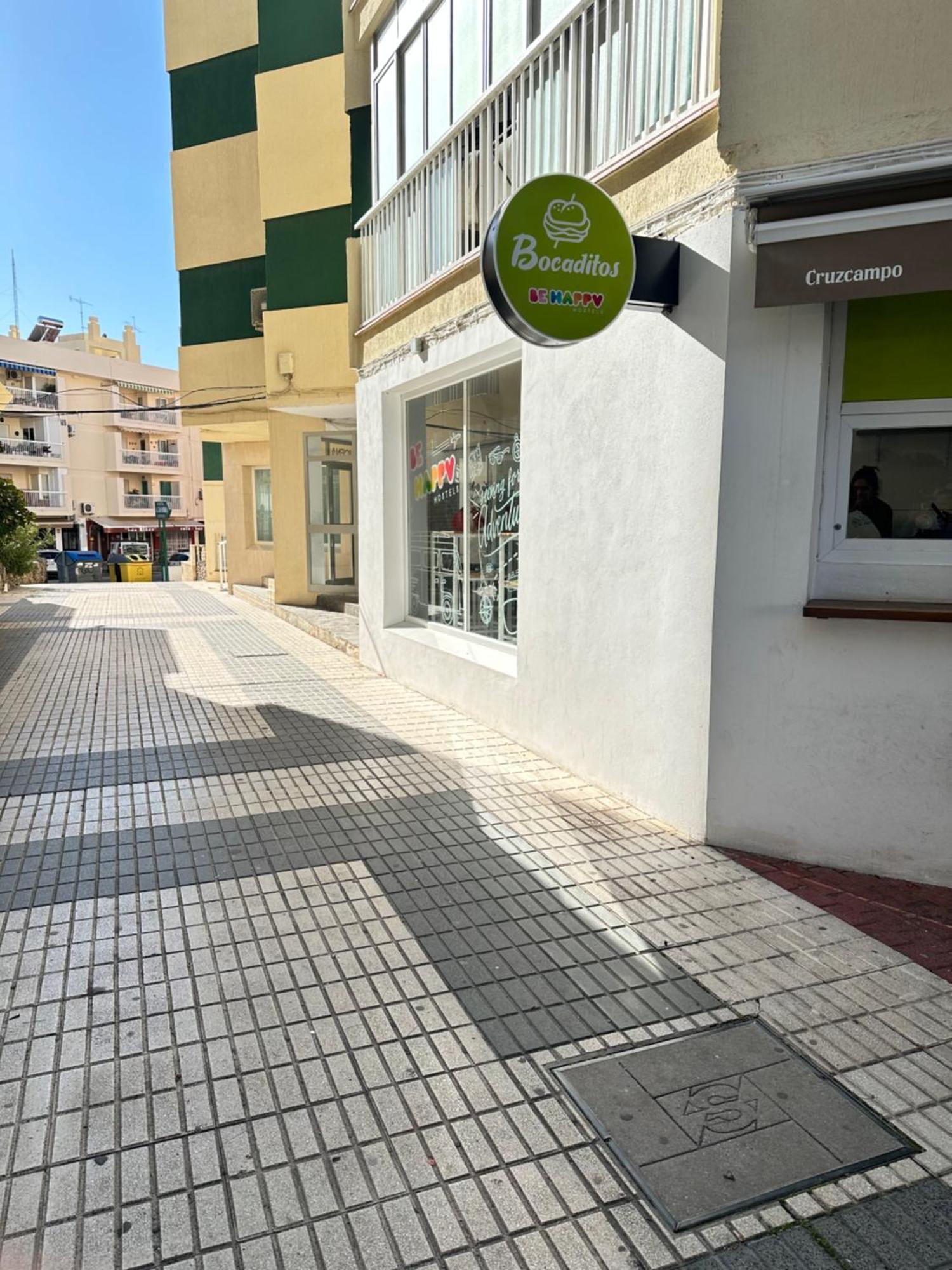 Be Happy Hostel Nerja Luaran gambar